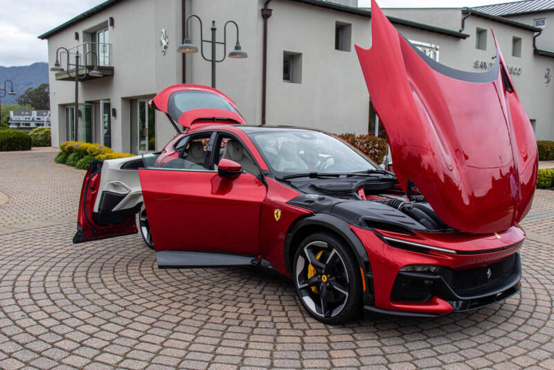 2023 Ferrari Purosangue