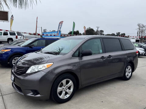 2013 Toyota Sienna L 7-Passenger