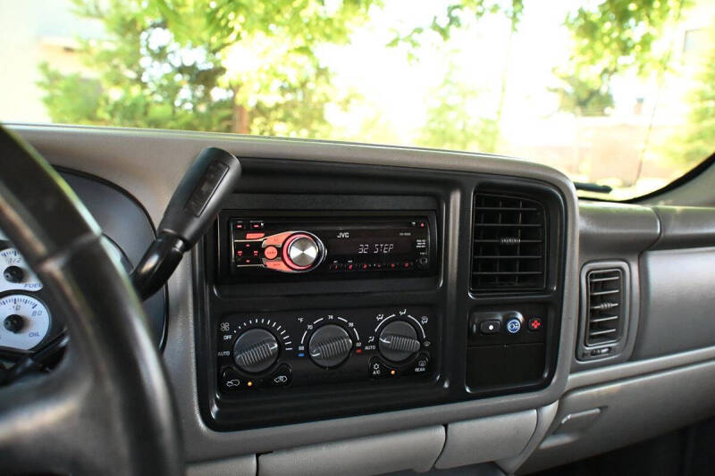 2002 Chevrolet Suburban 1500 LT