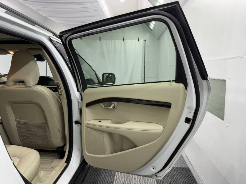 2016 Volvo XC70 T5 Premier
