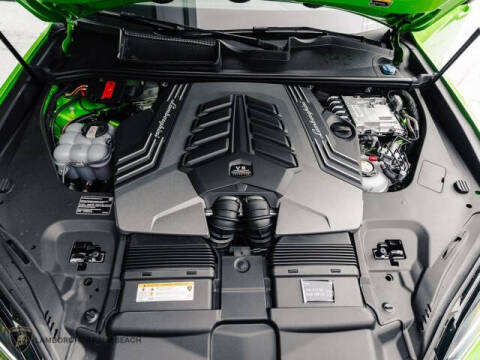 2025 Lamborghini Urus SE