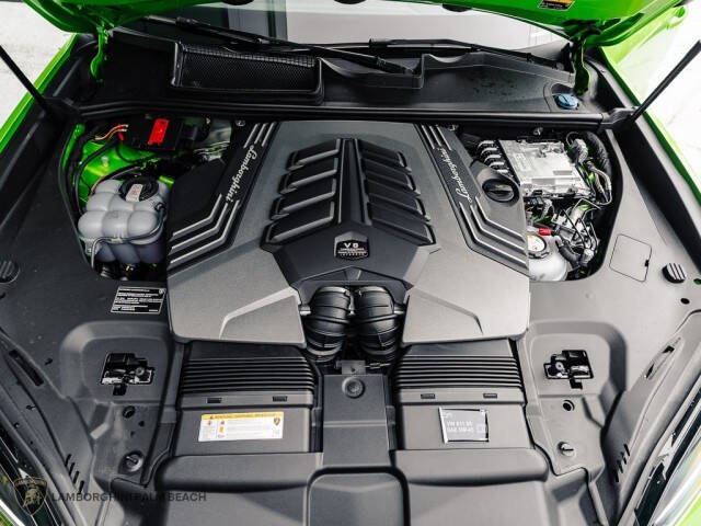 2025 Lamborghini Urus SE