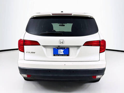2017 Honda Pilot EX