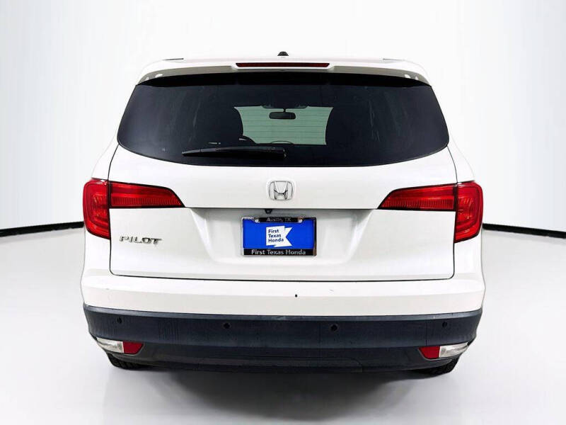 2017 Honda Pilot EX
