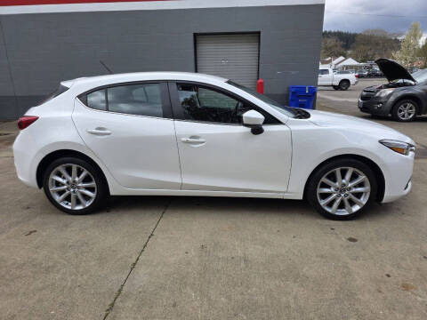 2017 Mazda MAZDA3 Touring