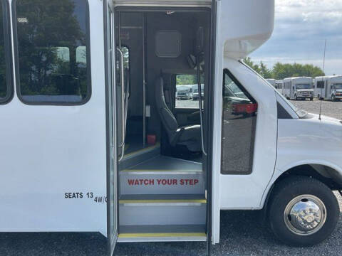 2023 Chevrolet Express 3500