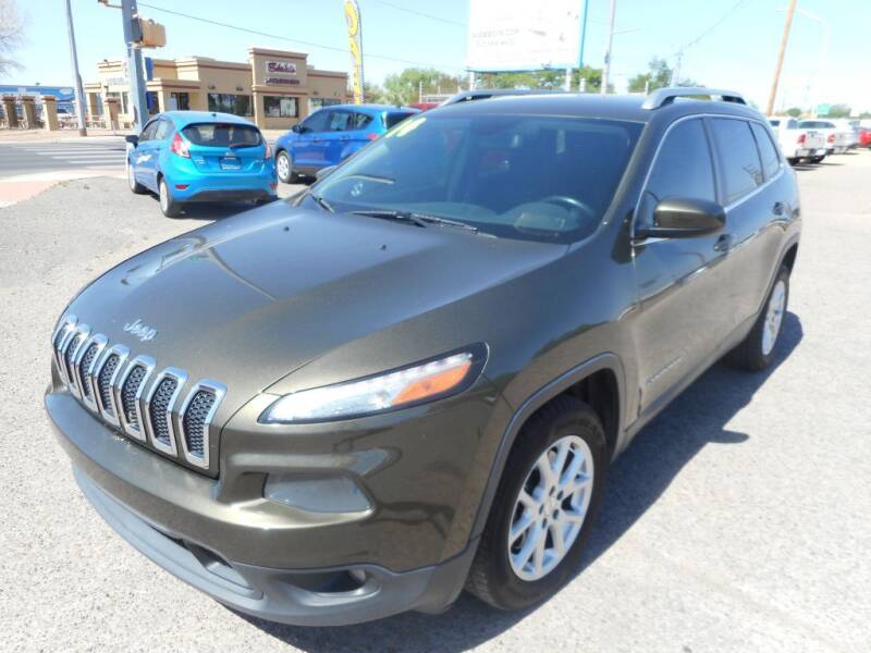 2014 Jeep Cherokee for sale at AUGE'S SALES AND SERVICE in Belen NM