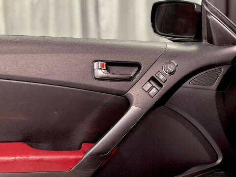 2011 Hyundai Genesis Coupe 3.8L R-Spec