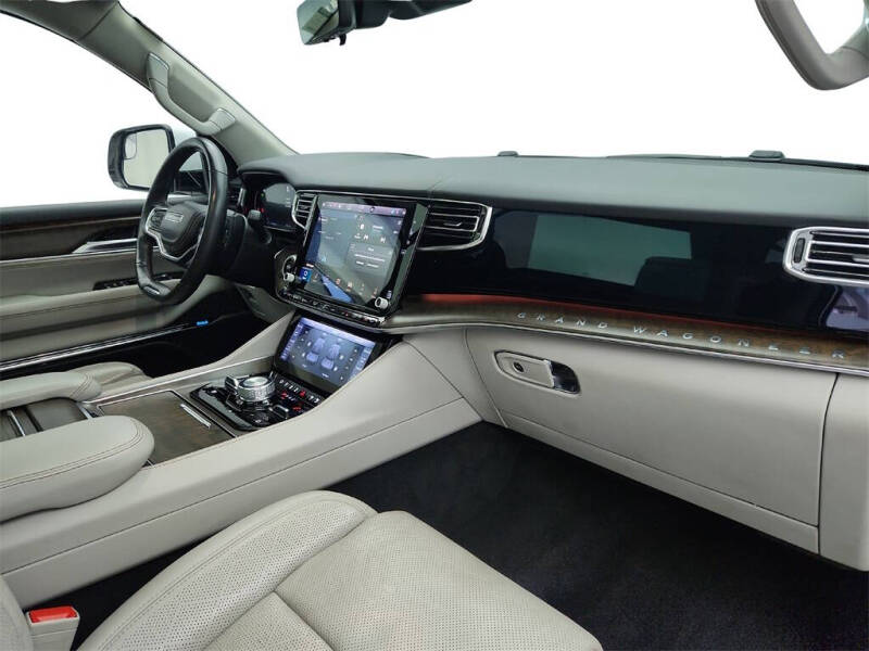 2022 Jeep Grand Wagoneer Series II