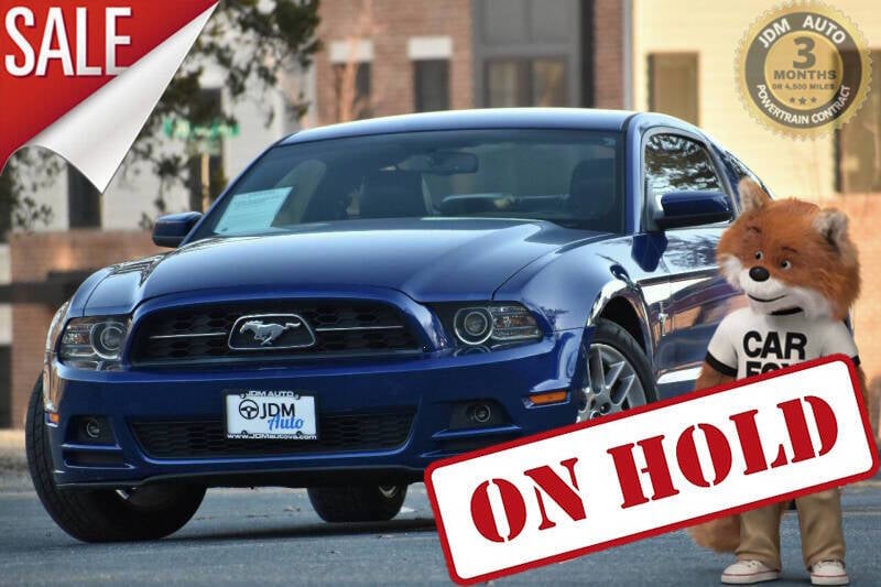 2014 Ford Mustang V6 Premium 2dr Fastback 