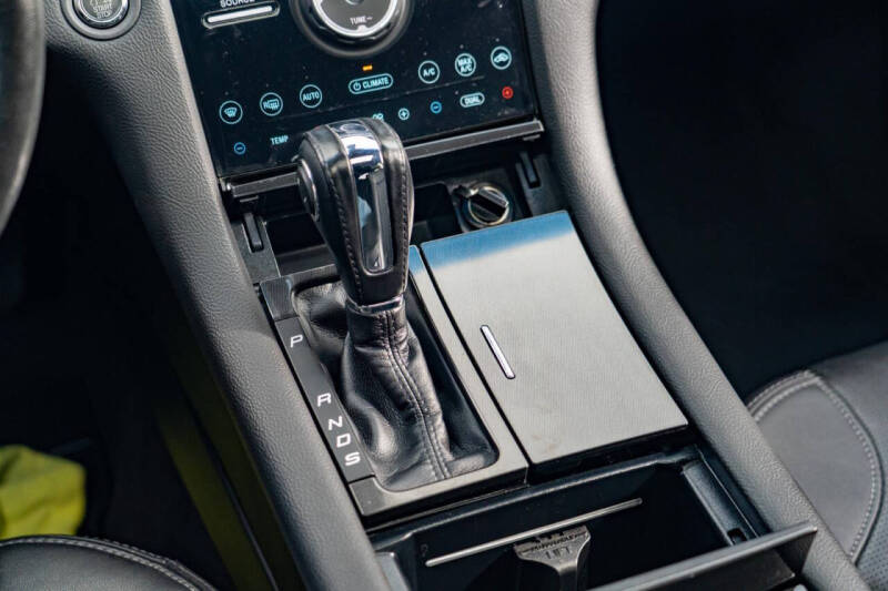 2019 Ford Taurus Limited