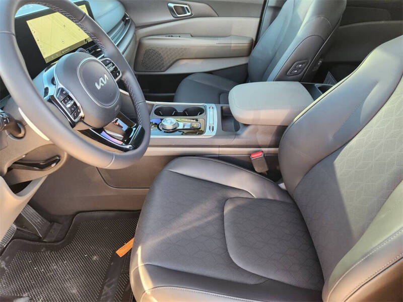 2026 Kia Carnival Hybrid SX