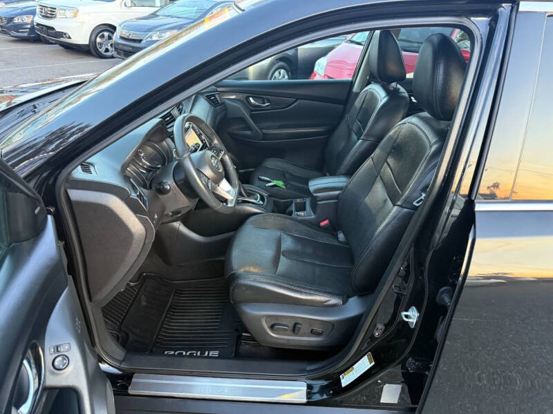 2017 Nissan Rogue Hybrid