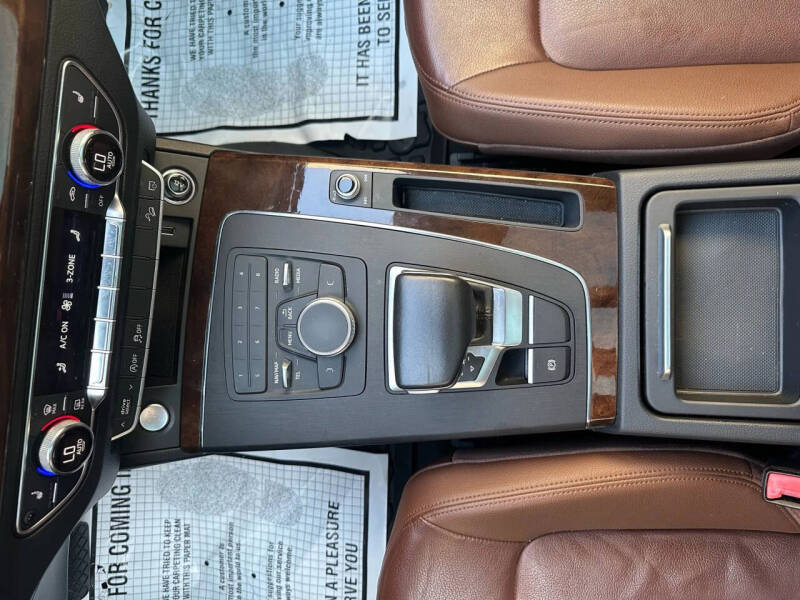 2019 Audi Q5 quattro Premium 45 TFSI