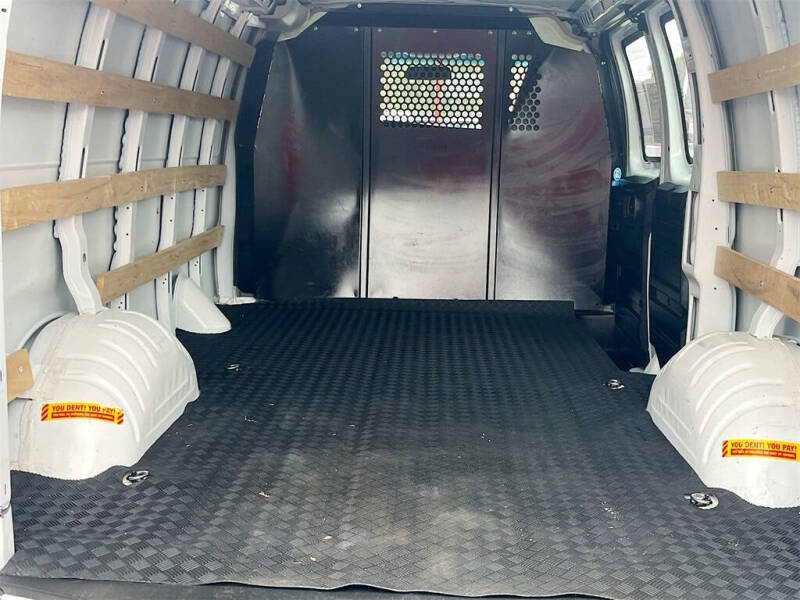 2024 GMC Savana 2500