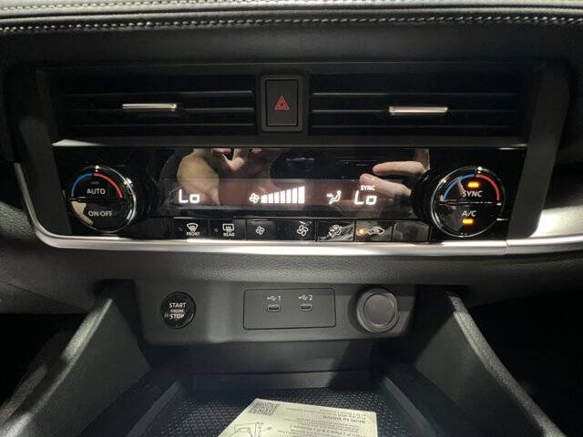 2026 Nissan Rogue SV