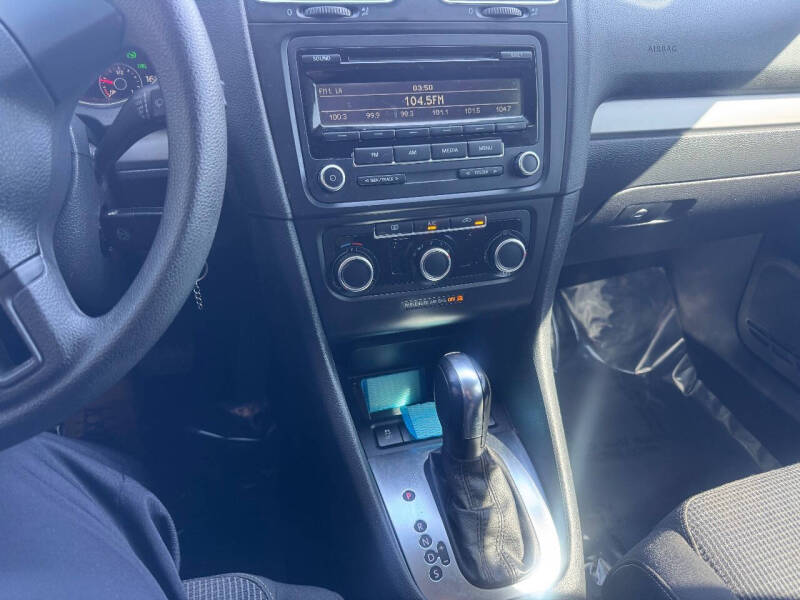 2014 Volkswagen Golf 2.5L PZEV