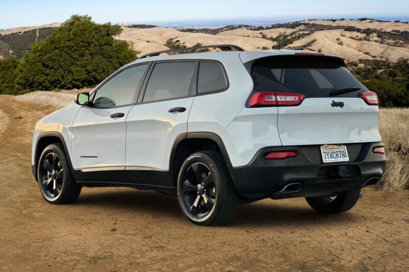 2017 Jeep Cherokee Sport Altitude