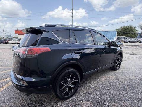 2018 Toyota RAV4 SE