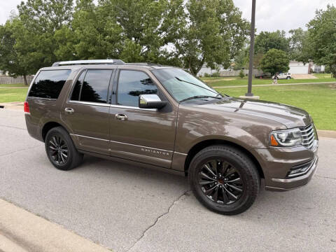 2016 Lincoln Navigator Select