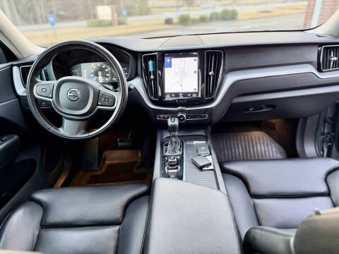 2019 Volvo XC60 T5 Momentum