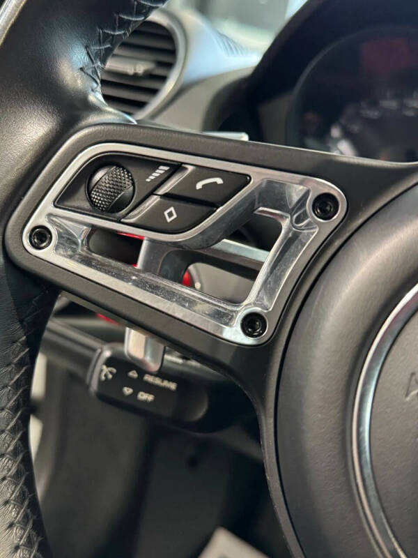 2018 Porsche 718 Cayman