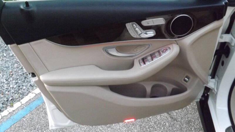 2021 Mercedes-Benz GLC GLC 300