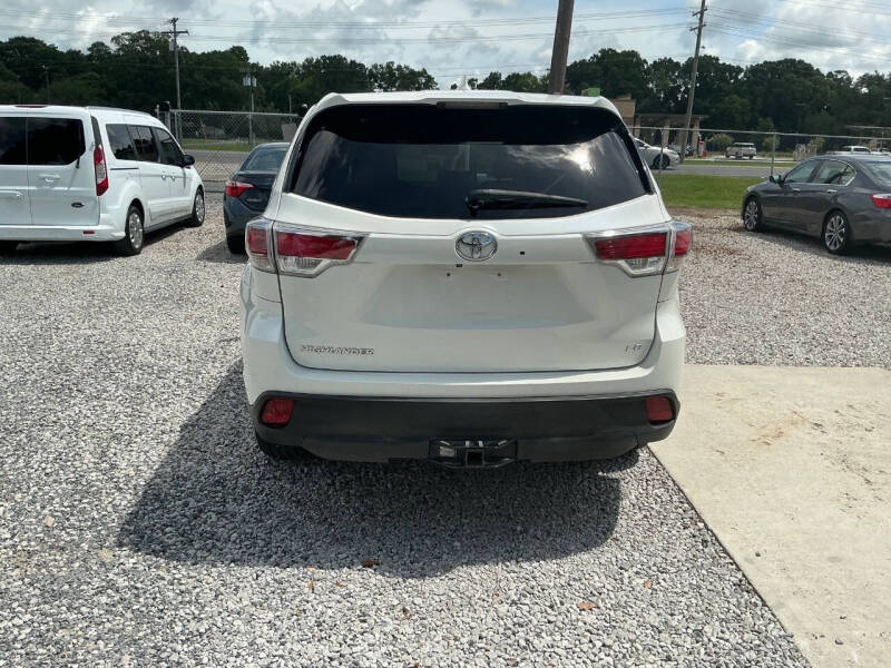 2015 Toyota Highlander LE