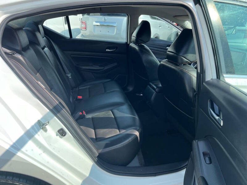 2020 Nissan Altima 2.5 SR