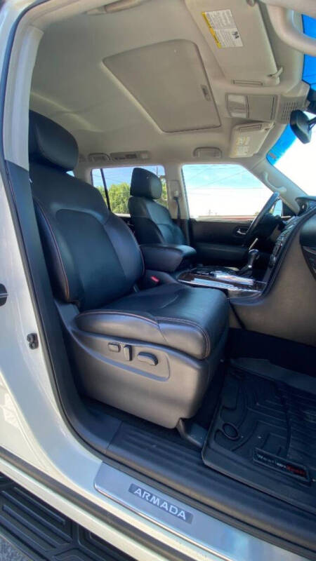 2017 Nissan Armada Platinum