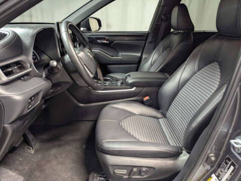 2025 Toyota Highlander XSE