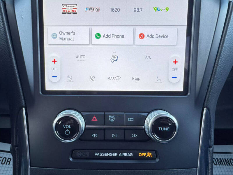 2023 Ford Edge Titanium