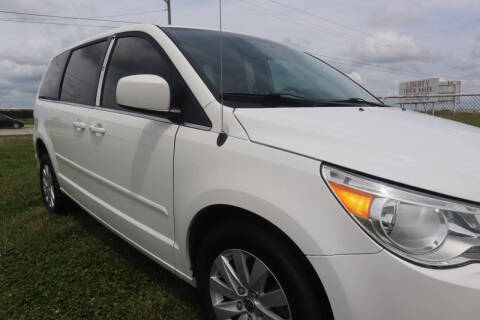 2012 Volkswagen Routan SEL