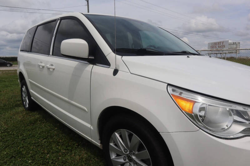 2012 Volkswagen Routan SEL