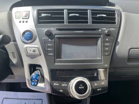 2012 Toyota Prius v Two