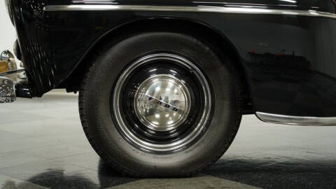 1948 Ford Super Deluxe