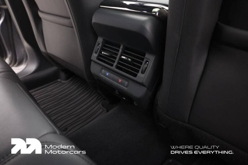 2025 Land Rover Range Rover Evoque P250 Dynamic SE