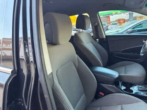 2017 Hyundai Santa Fe SE