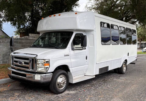2009 Ford E-Series E-450 SD