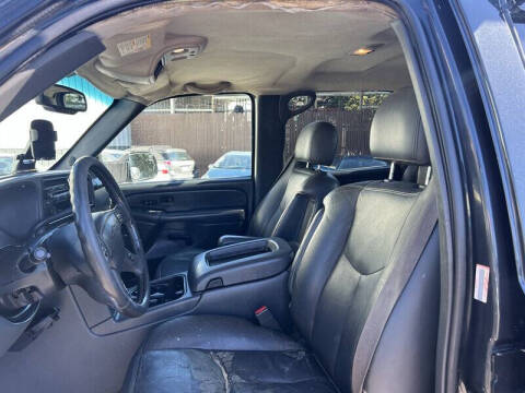 2004 Chevrolet Silverado 3500 LT
