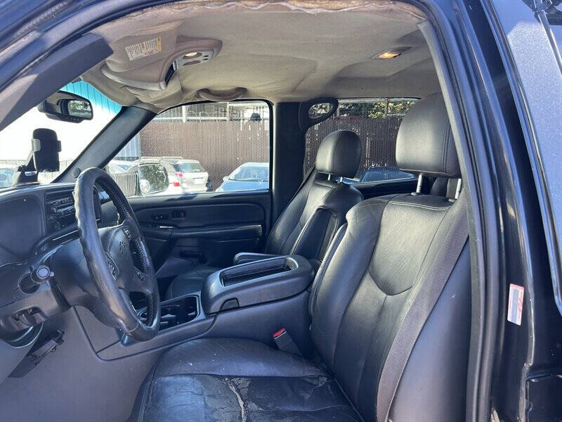 2004 Chevrolet Silverado 3500 LT