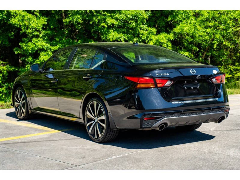 2022 Nissan Altima 2.5 SR