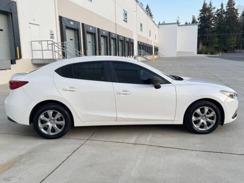 2016 Mazda MAZDA3 i Sport