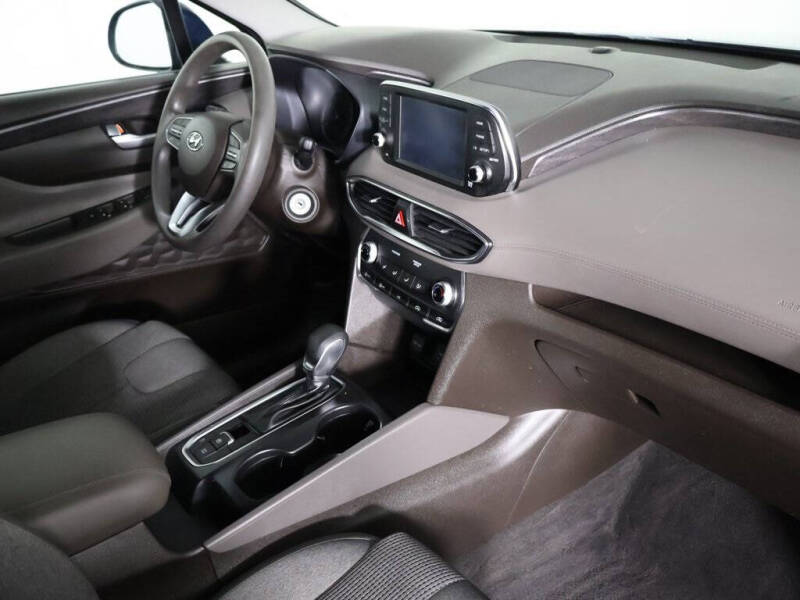 2020 Hyundai Santa Fe SE