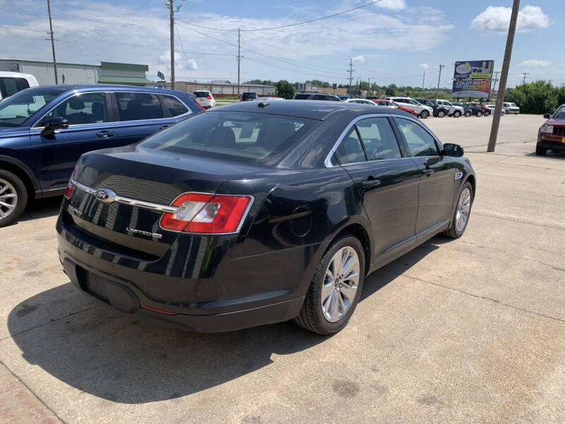 2011 Ford Taurus Limited