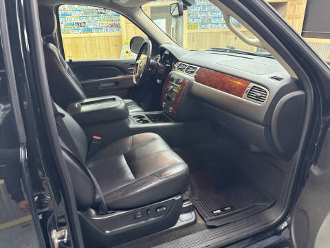 2011 Chevrolet Suburban LT
