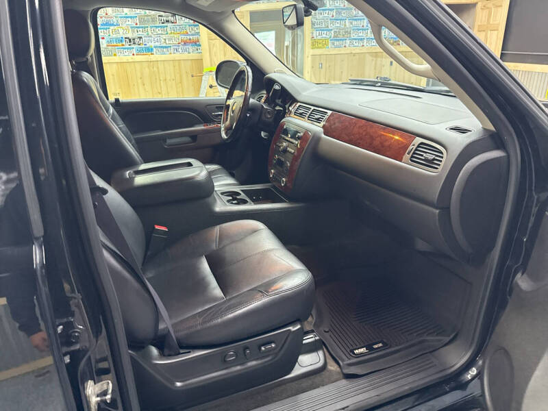 2011 Chevrolet Suburban LT