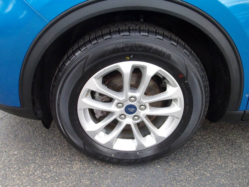 2020 Ford Escape SE