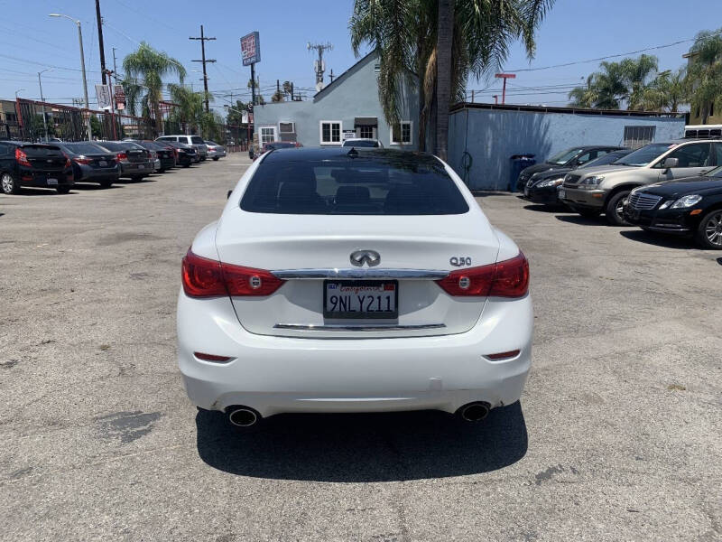 2015 Infiniti Q50 Premium