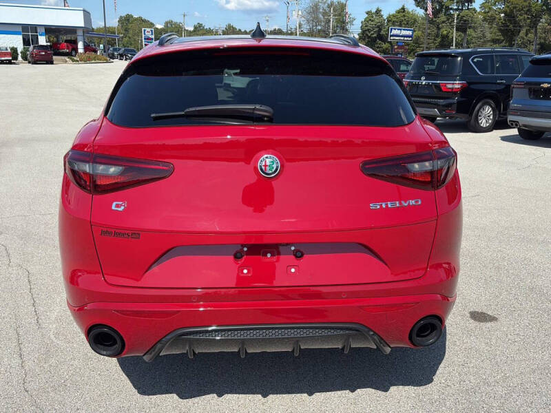 2022 Alfa Romeo Stelvio Veloce